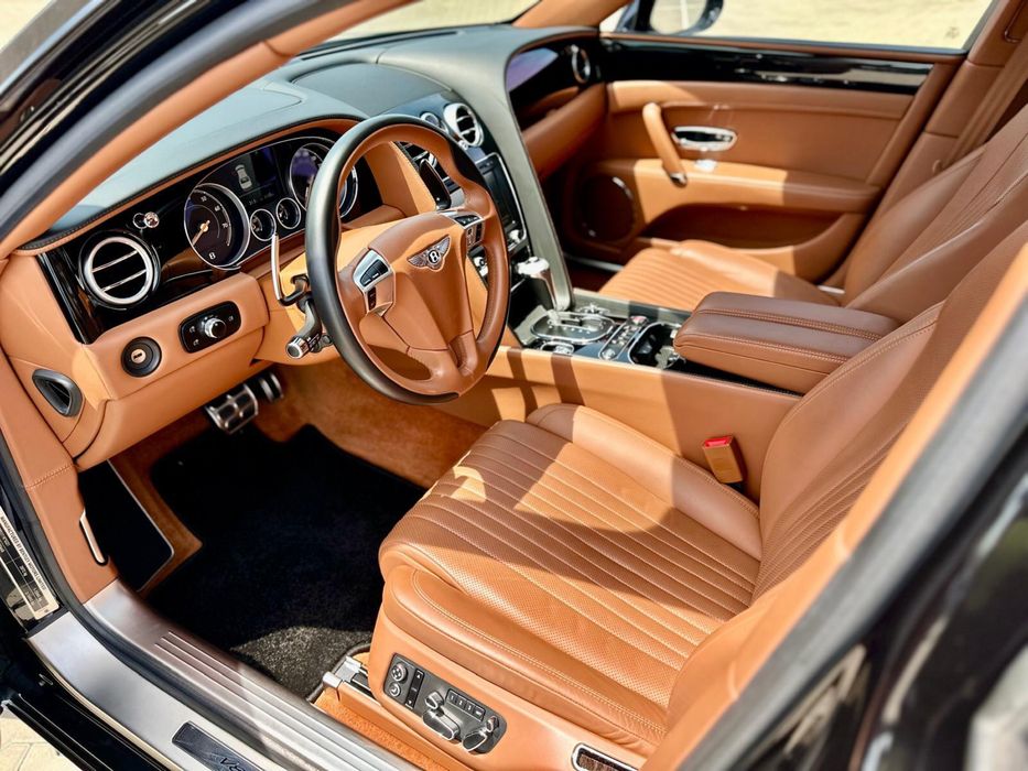 Bentley Flying Spur V8 S , 530 cp , 2018 , ca nou