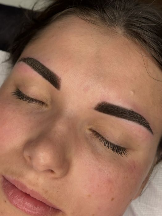 Micropigmentare —sprancene — buze
