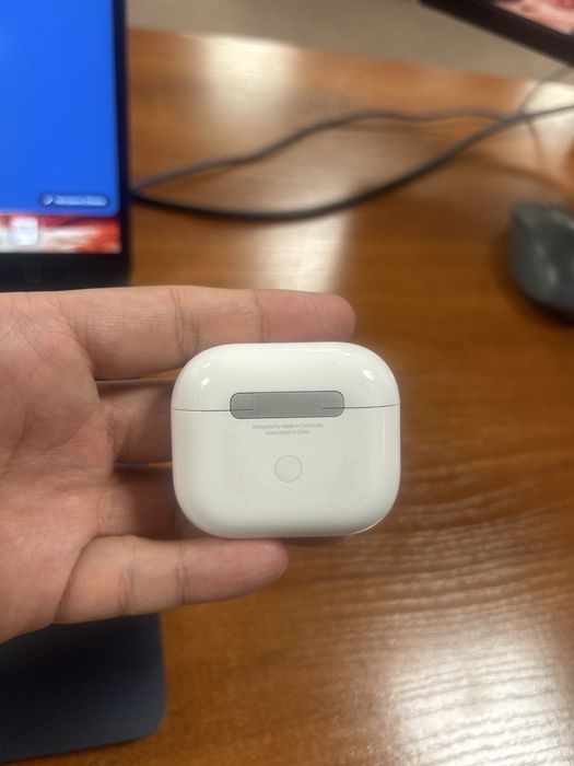 Продам airpods 3