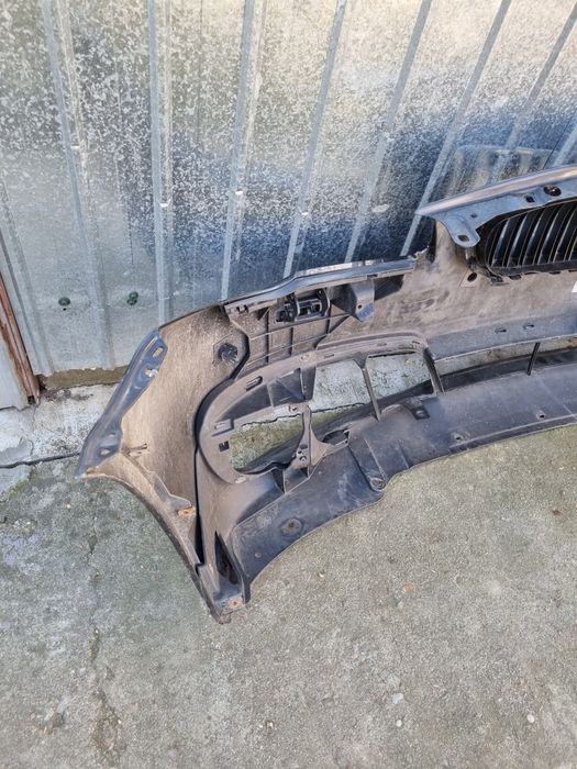 Bara fata grila bmw f10/f11 facelift