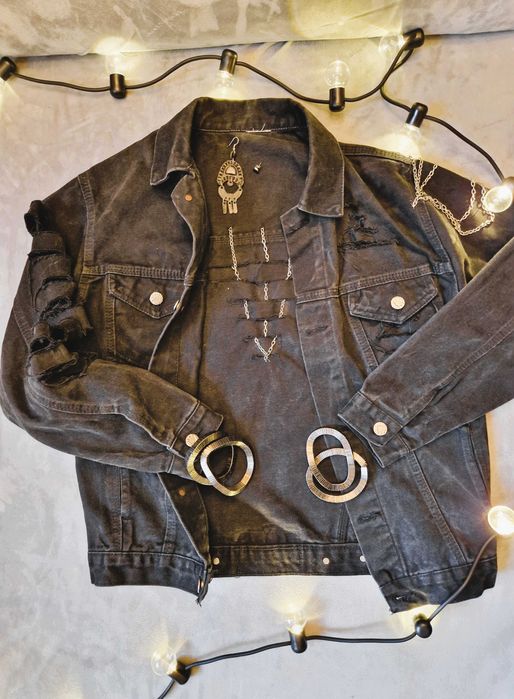 Оригинално винтидж яке Diesel с хендмейд акценти + обеци и гривни