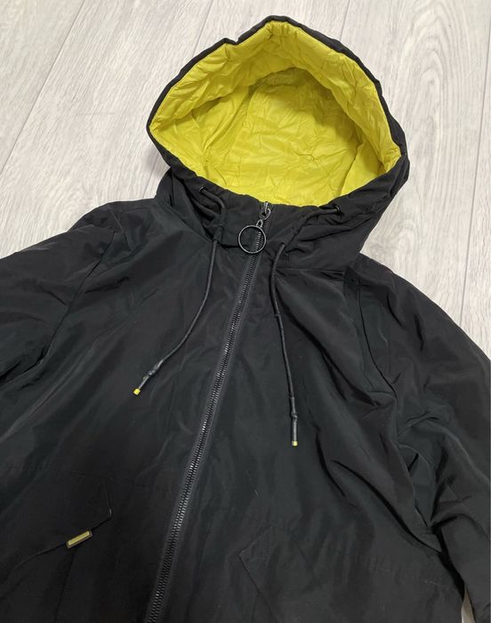 Продам женские куртки