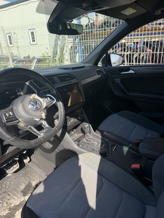 Volkswagen Tiguan 2019 R LINE 2.0 DIESEL 4X4 150.000 KM AUTOMAT usor avariat / avariate / lovit / lovite