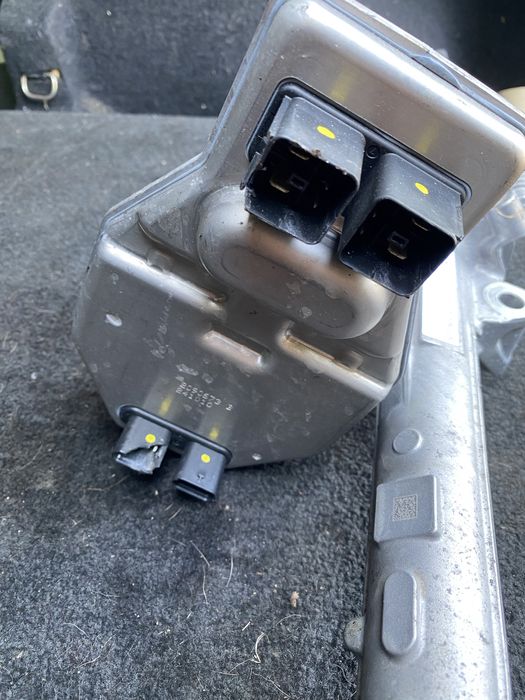 Кормилна рейка Tesla Model Y