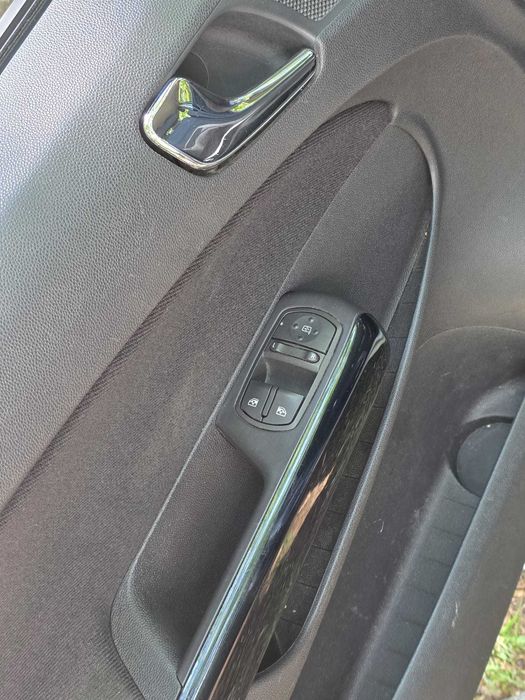 OPEL Corsa 2011 — imagine 5