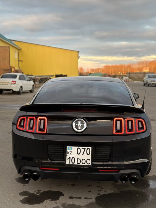 Ford Mustang V series