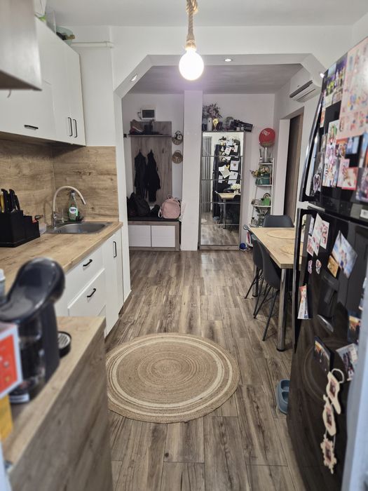 Apartament 3 camere de vanzare Ploiesti