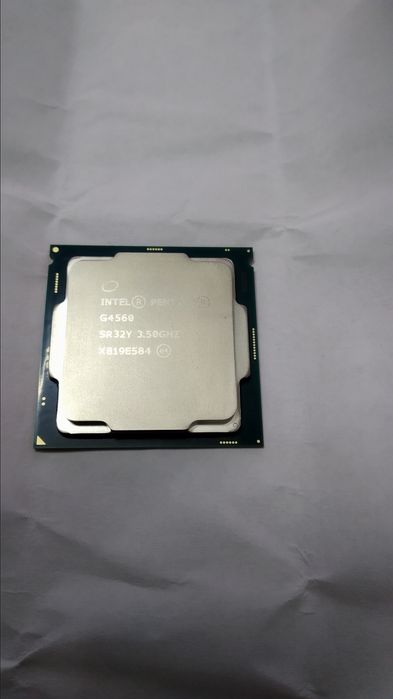 Продам Intel Pentium G4560