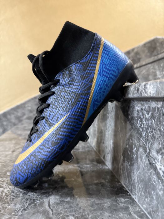 Бутонки  NIKe