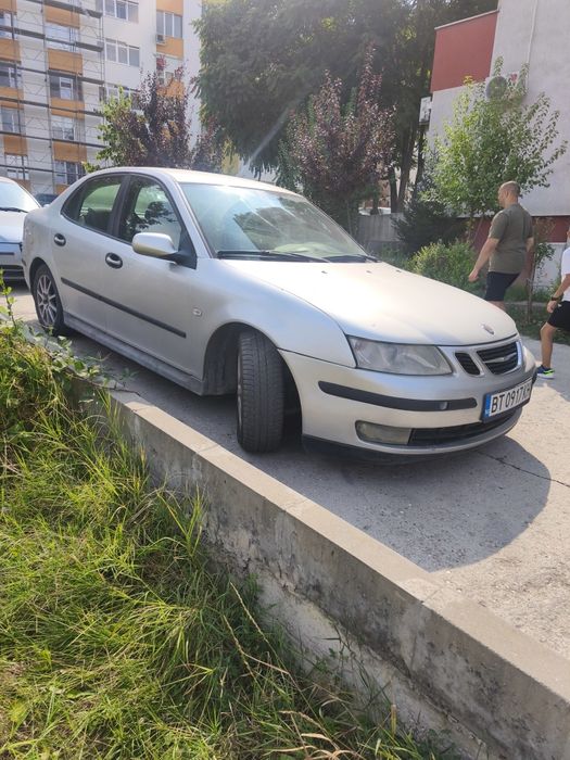 Лек автомобил Saab-9.3