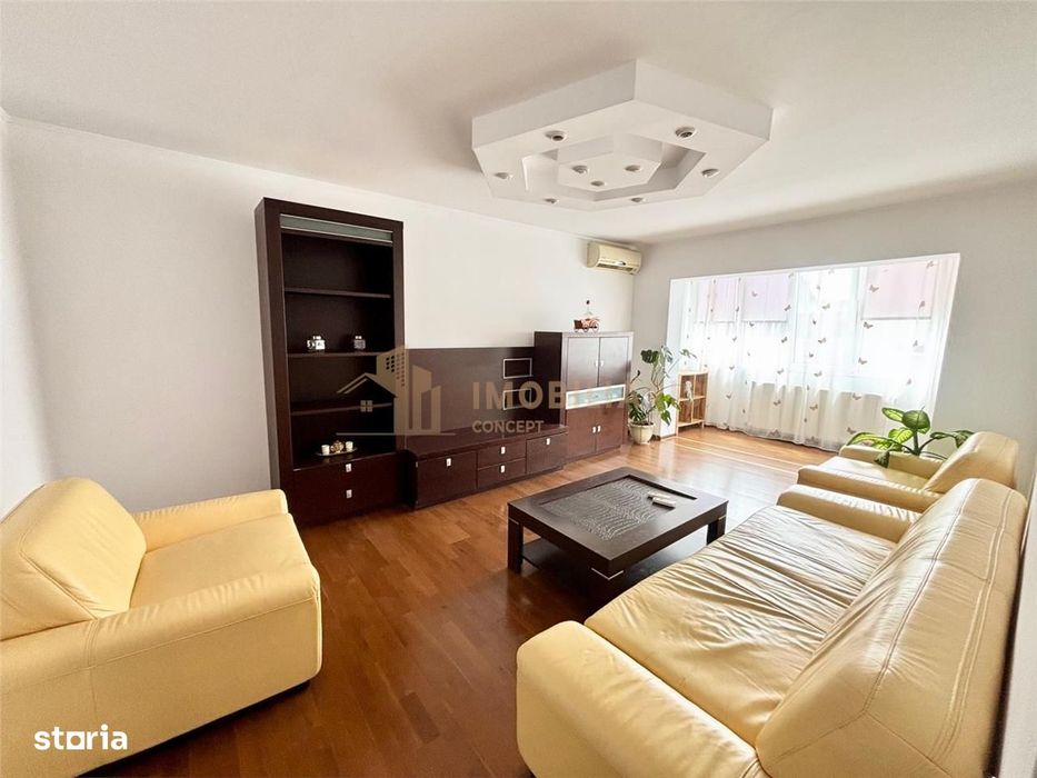 Apartament 3 camere - zona Moldovei