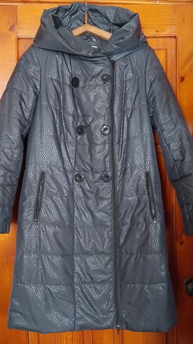 Продам пальто-куртку, пуховик