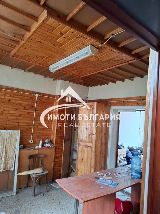 Бизнес имот 3 341 дка. в гр.Карлово