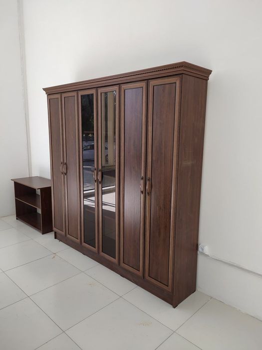 Ofisniy mebel "CLASSICA"