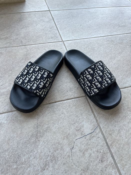 Slapi dior negri