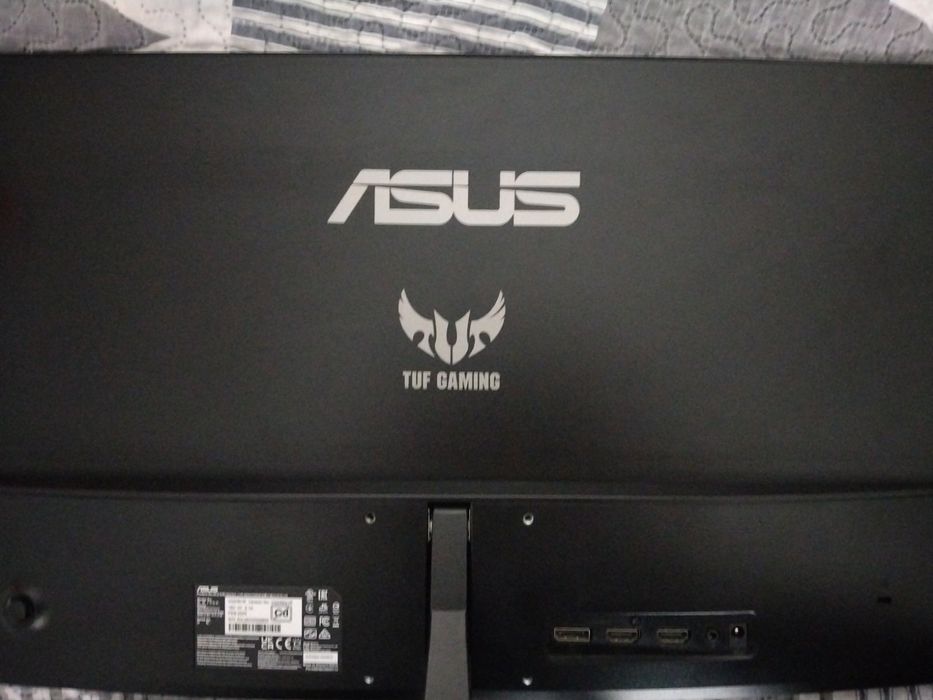 За части ползван 1 месец и има още гаранция!Монитор ASUS TUF GAMING VG