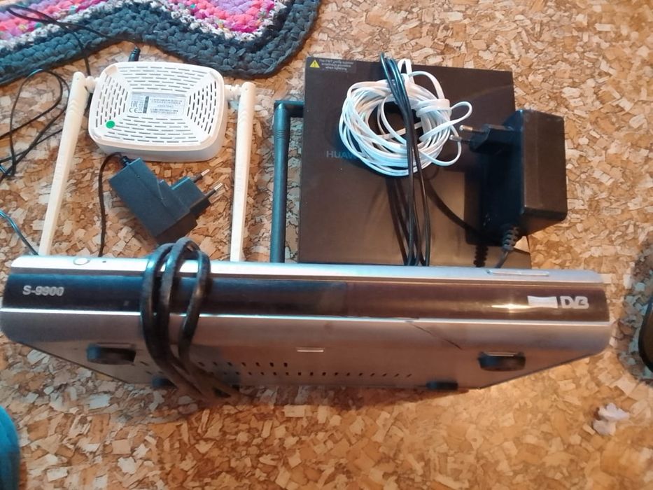 Продам Ресивер DVB S-9000, в хорошем состоянии.