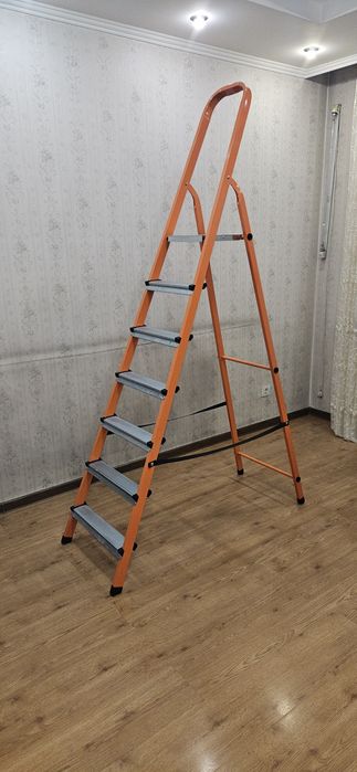 Продам Стремянку