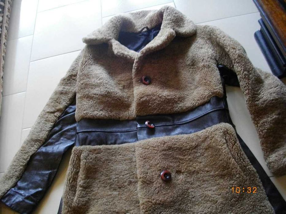 Продавам две кожени  палта  от агнешка кожа финни обработка на кожата