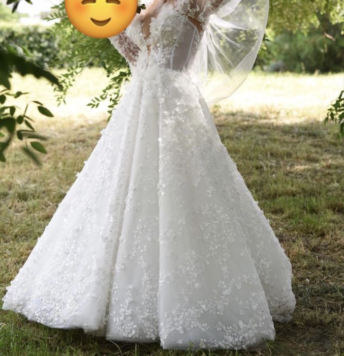 Vând rochie de mireasa cu trena