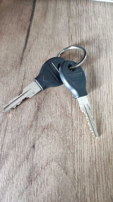 алум.спейсъри, колелца оптегач, ключалка,  Грипове, Скоба за Грип