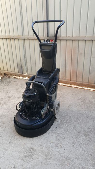 Slefuitor beton HTC cu 3 sateliți și regulator turatie