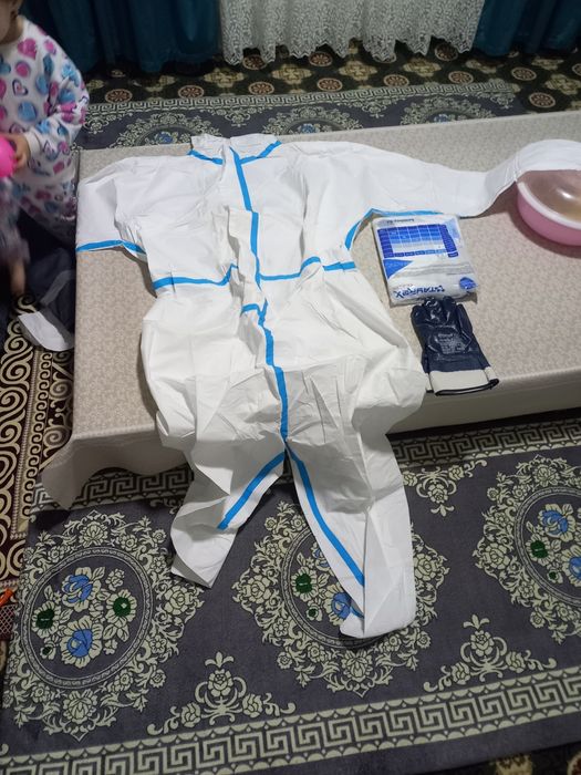 Камбизон краска и бушлак еттыгы меннен сатылады