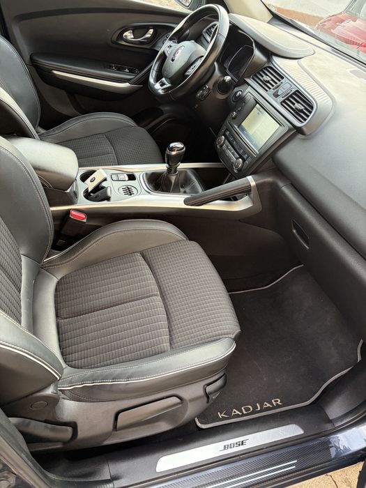 Renault Kadjar BOSE faruri laser/jante 19/camera/navi/piele IMPECABILA