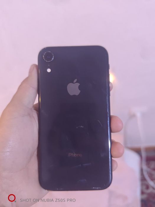 iPhone Xr продаеться