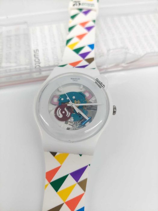 Часовник Swatch swiss