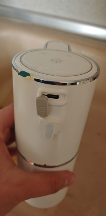 Сензорен диспенсър за течен сапун с USB зареждане и 4 режима на работа