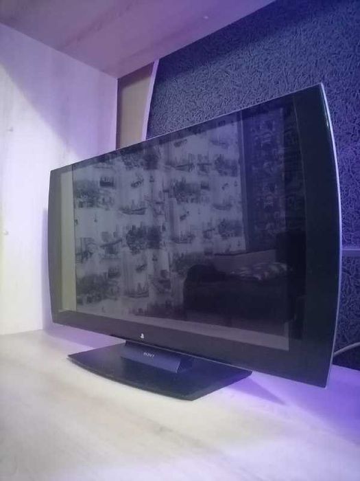 Монитор Sony с динамиками