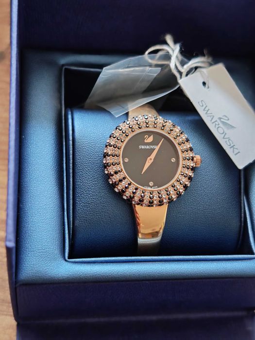 Дамски часовник Swarovski Crystal Rose 5 АТМ - произведен в Швейцария
