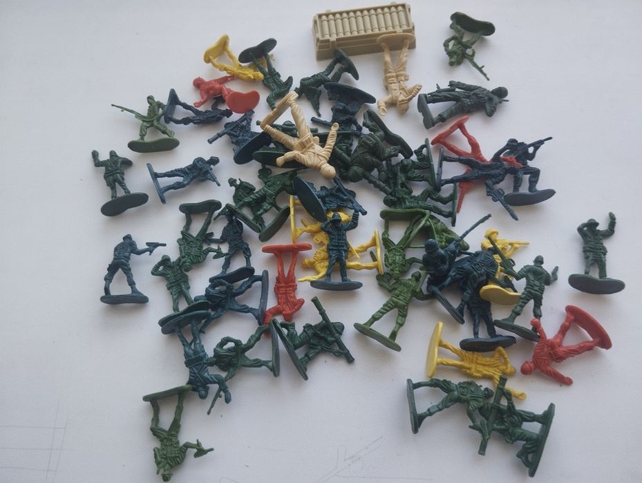 Солдатики,не биты не крашеные