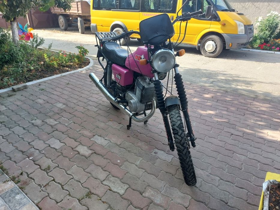 Motocicleta MZ ETZ 250