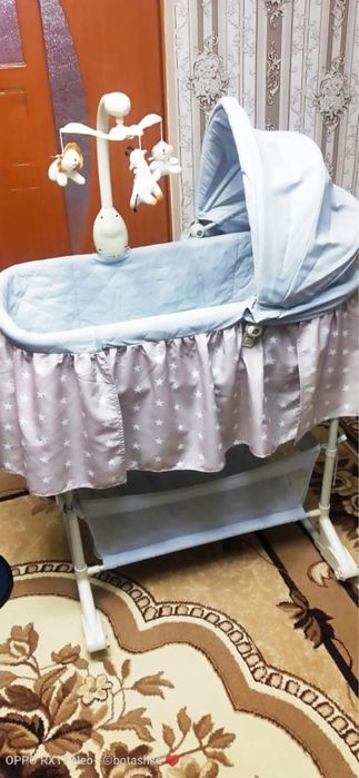 Продам электрическую люльку-манеж