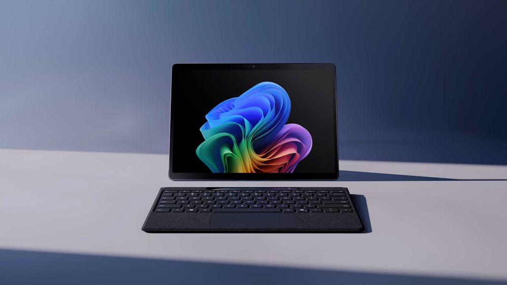 SIGILAT Microsoft Surface PRO Snapdragon X PLUS 16gb 512 GARANTIE