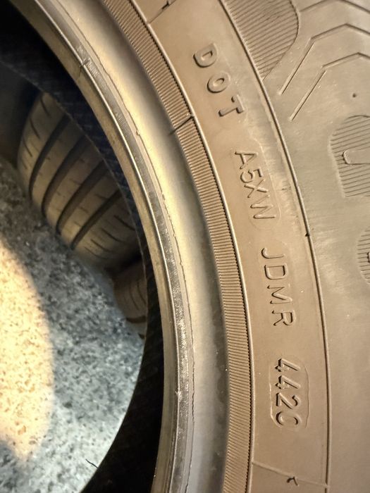 Гуми 205/60/16 GOOD YEAR Eficient Grip Perfomance