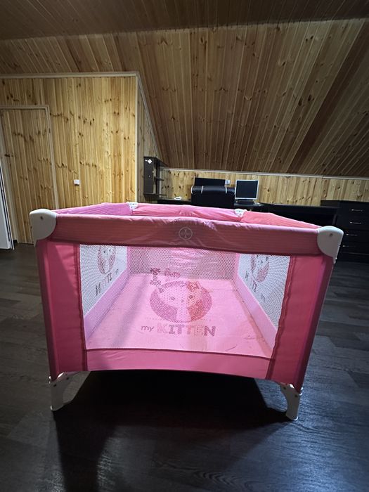 Продам манеж кровать Babyton