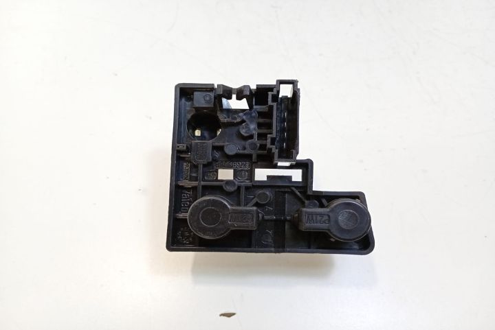 Soclu stop dreapta haion combi 89036929 Audi A6 4F/C6