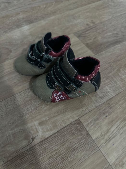 Тегін аяқ киім. Бесплатно.