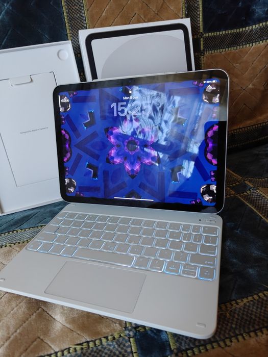 iPad A16 2025 cu tastatura și asigurare furt + avarii