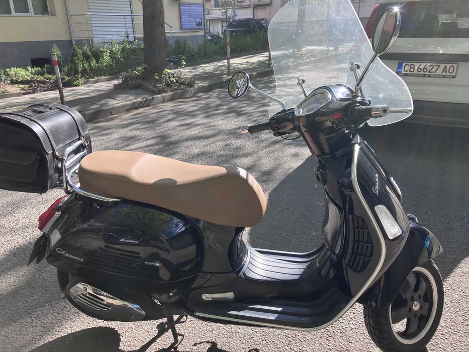 vespa gts 300 , 2016г , 20 000км