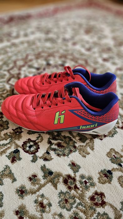 Ghete de fotbal copii HUARI, mărimea 37 ,roșu