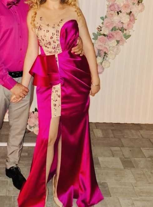 Rochie eleganta ocazie marime L/XL 42 roz femei moderna