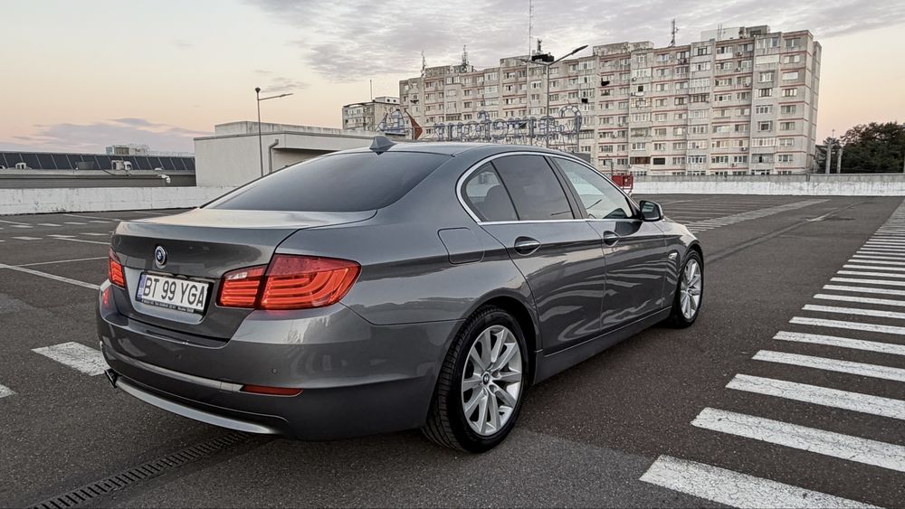 BMW SERIA 5 F10 520 D  Navi Mare/Cutie Automata /Variante