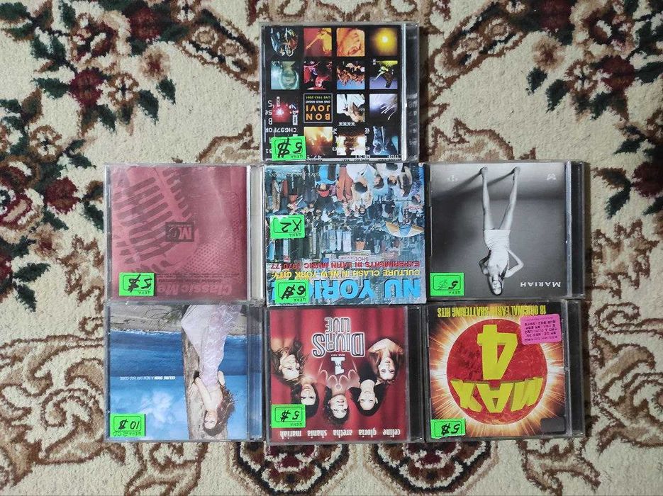 Продаются CD диски .