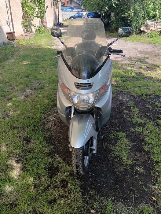 Suzuki Burgman 400