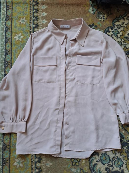 Продаётся женское лёгкого кофта