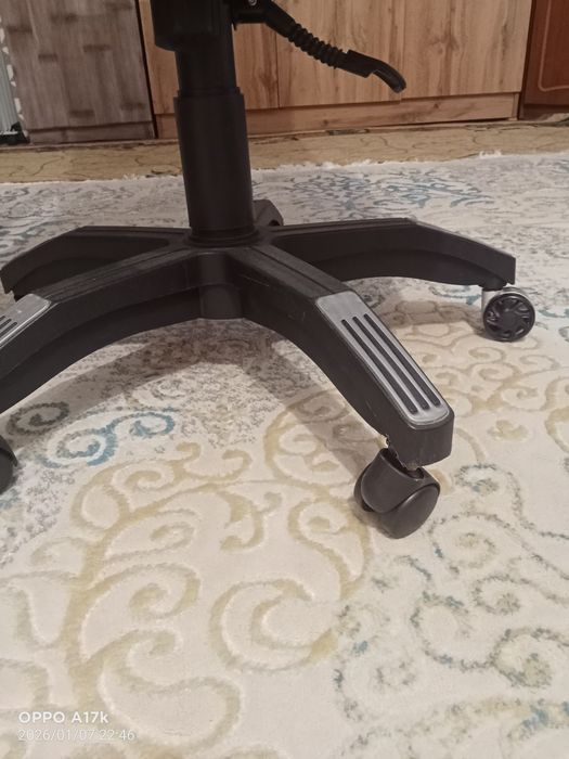 Продам кресло бу